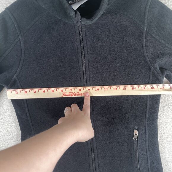 Patagonia Synchilla Sweater Womens Small Black Full Zip Slimming Broken Zip Tab - Picture 5 of 16